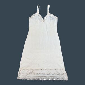 Vintage Movie Star Cream Nylon Lace Trim Slip Dress Size 38 Made In USA READ